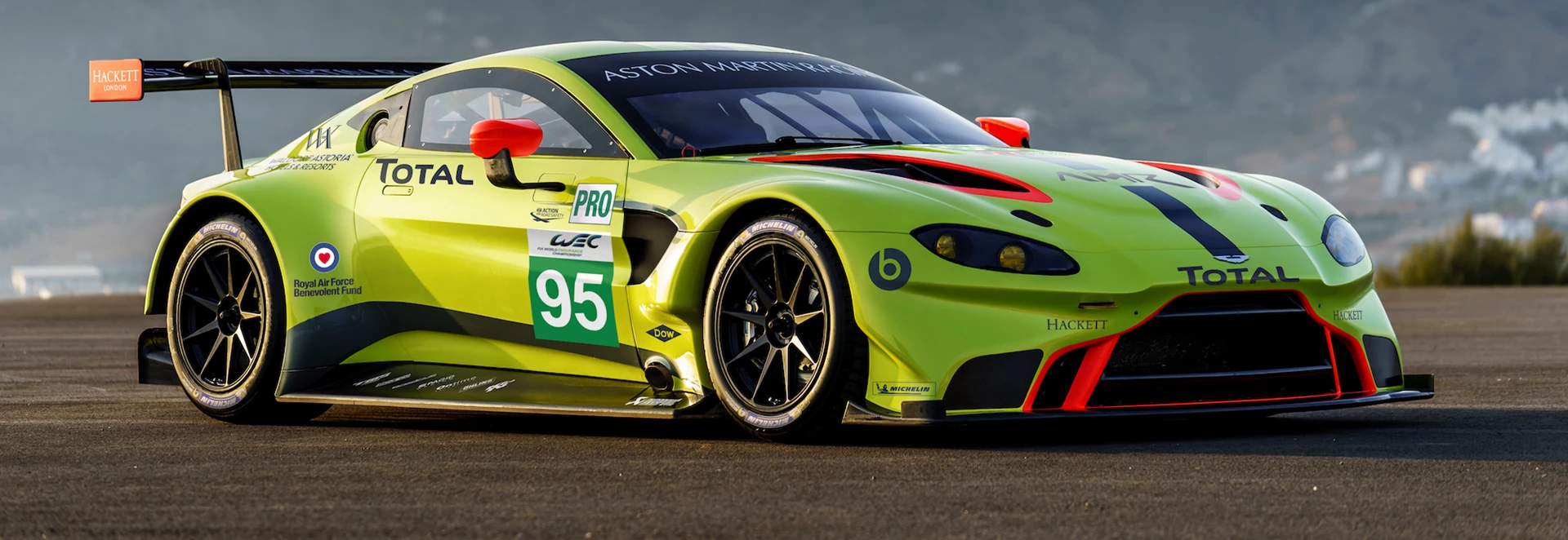 2018 Aston Martin Vantage GTE race car revealed 